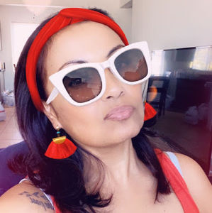 Meet your Posher, Maria